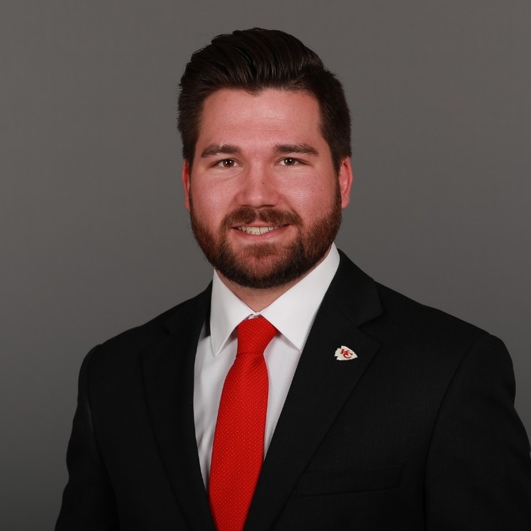 Alex Martin Headshot